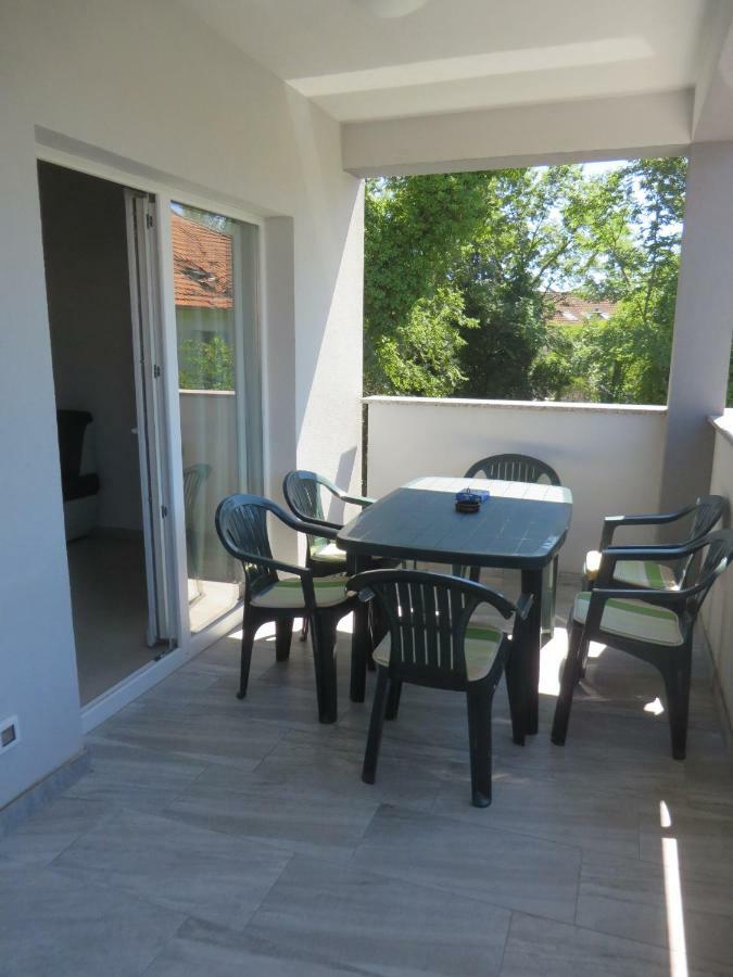 Luka Apartments بيوغْغاد نا موغو المظهر الخارجي الصورة