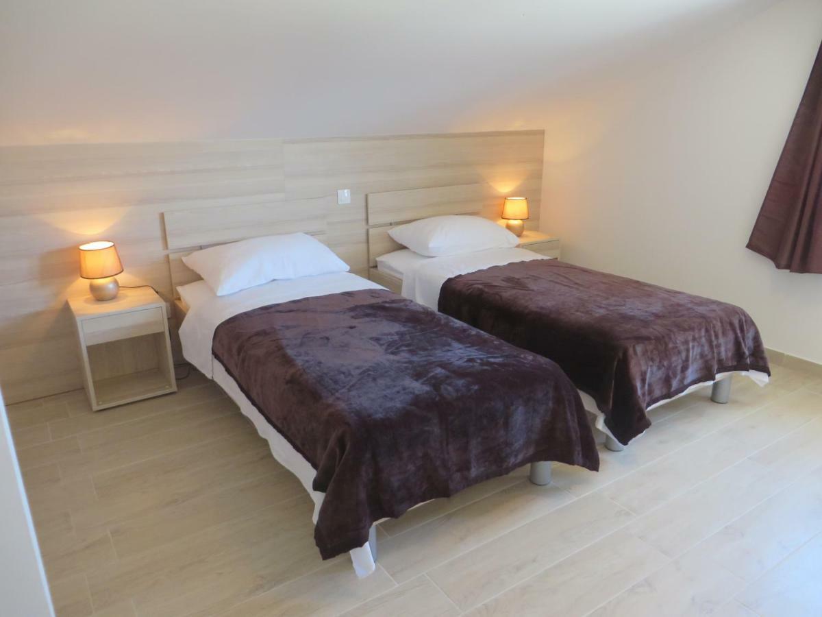 Luka Apartments بيوغْغاد نا موغو المظهر الخارجي الصورة