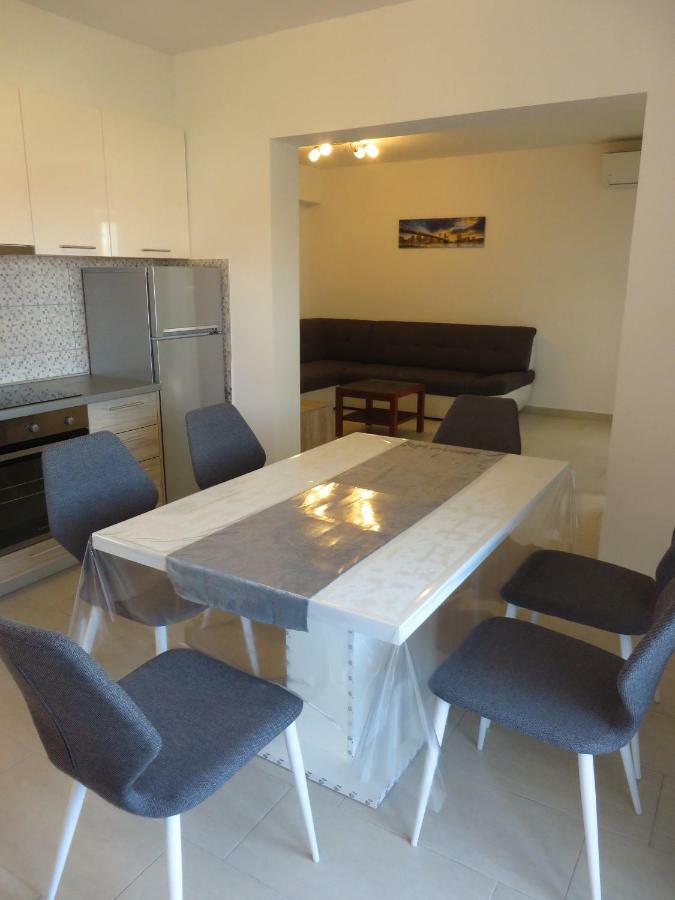 Luka Apartments بيوغْغاد نا موغو المظهر الخارجي الصورة