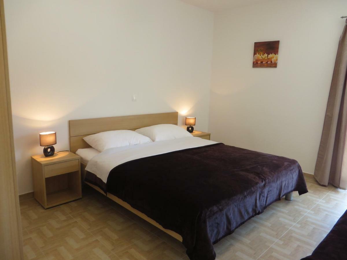 Luka Apartments بيوغْغاد نا موغو المظهر الخارجي الصورة
